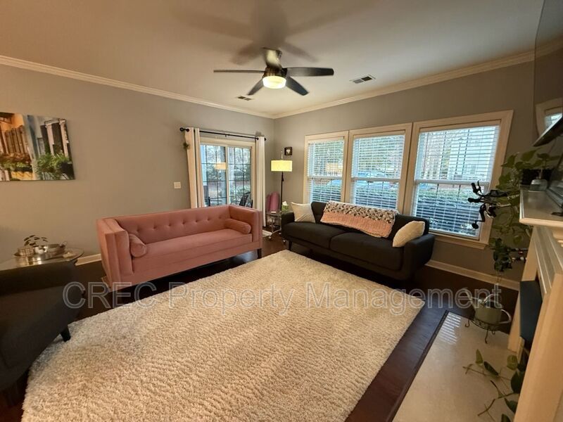 Move-In Ready & Fully Furnished Chic Condo in Grove Park at Grand Oaks property image