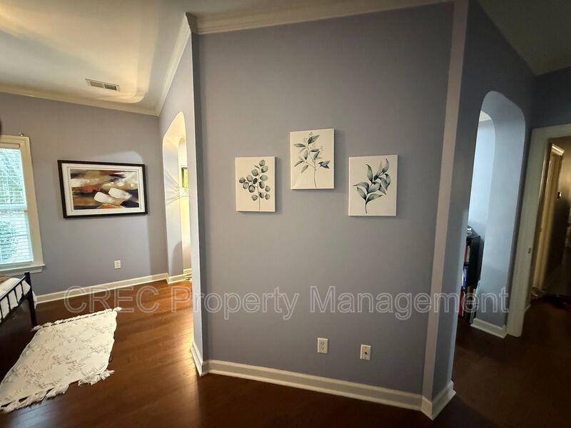 Move-In Ready & Fully Furnished Chic Condo in Grove Park at Grand Oaks property image