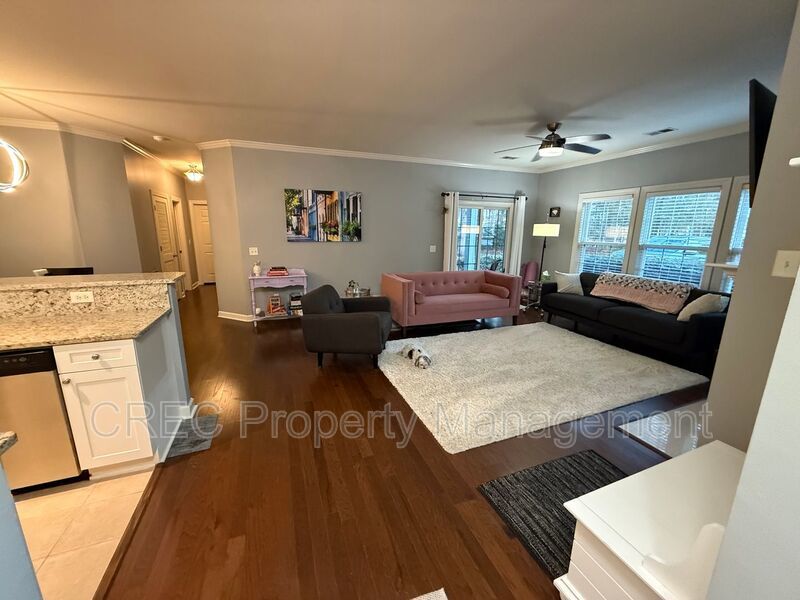 Move-In Ready & Fully Furnished Chic Condo in Grove Park at Grand Oaks property image