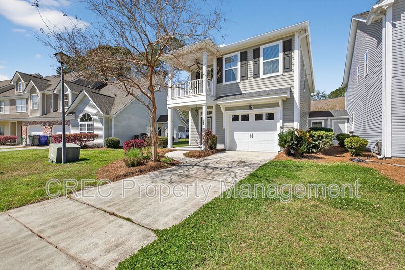 Modern Comfort Meets Easy Living Near Shopping, Dining, and Schools property image