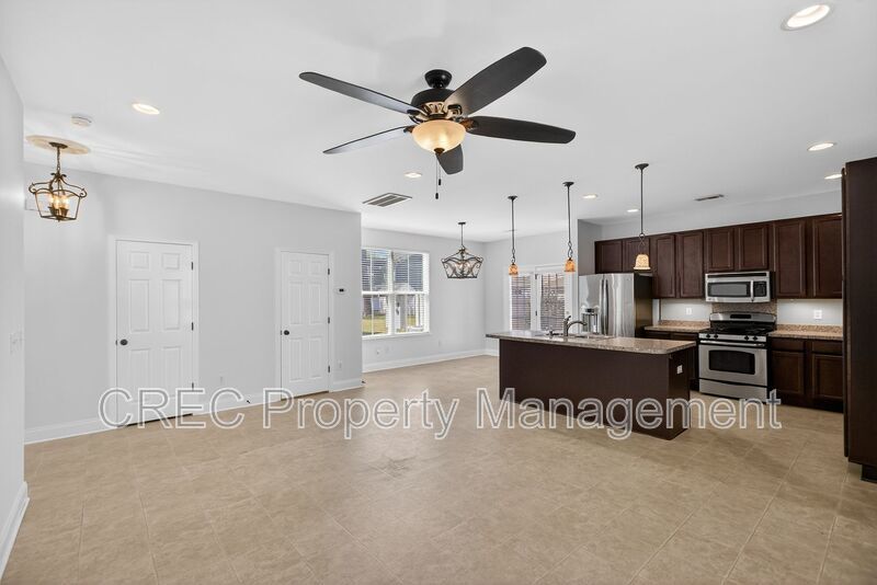 Modern Comfort Meets Easy Living Near Shopping, Dining, and Schools property image