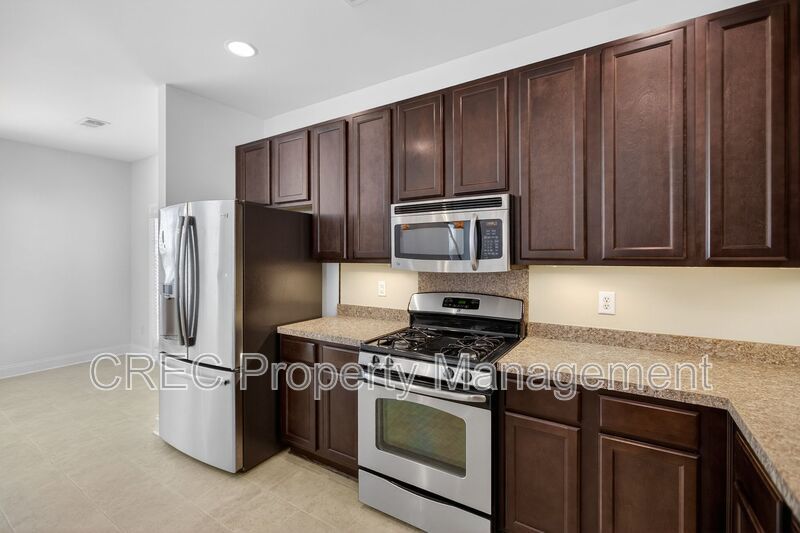 Modern Comfort Meets Easy Living Near Shopping, Dining, and Schools property image