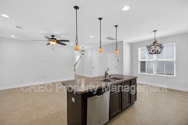 Modern Comfort Meets Easy Living Near Shopping, Dining, and Schools property image