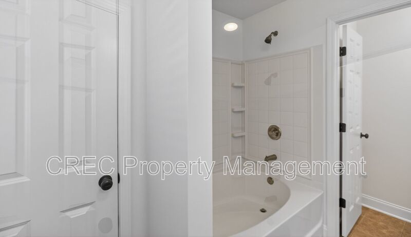 Modern Comfort Meets Easy Living Near Shopping, Dining, and Schools property image