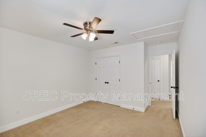 Modern Comfort Meets Easy Living Near Shopping, Dining, and Schools property image