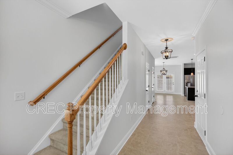 Modern Comfort Meets Easy Living Near Shopping, Dining, and Schools property image