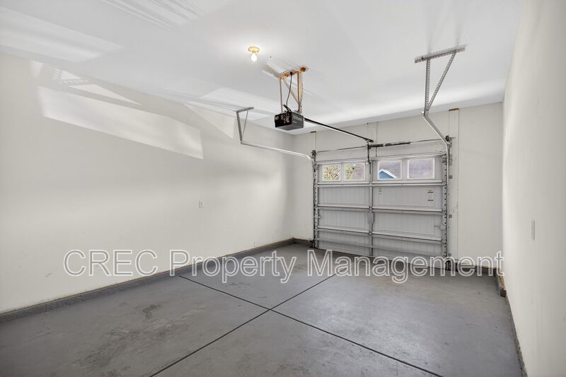 Modern Comfort Meets Easy Living Near Shopping, Dining, and Schools property image