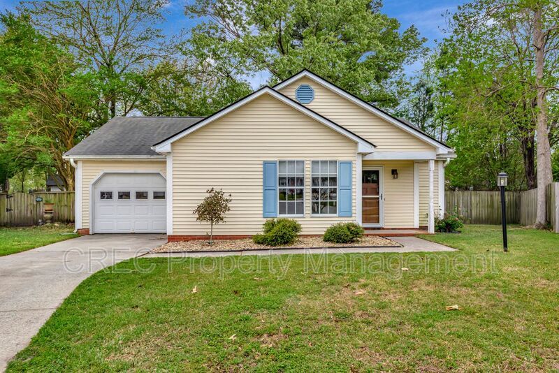 Move-In Ready Cul-de-Sac Ranch with Updated Kitchen & Private Fenced Yard in Devon Forest property image