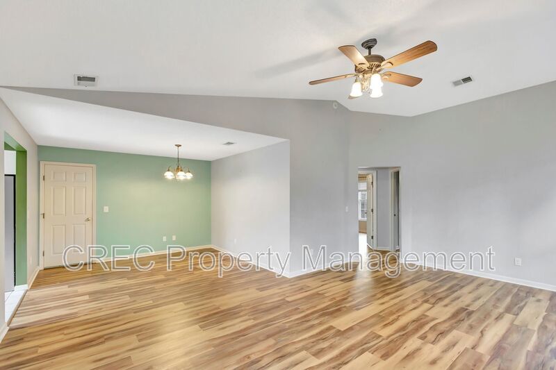 Move-In Ready Cul-de-Sac Ranch with Updated Kitchen & Private Fenced Yard in Devon Forest property image