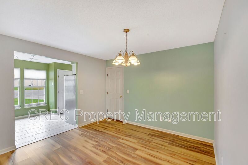 Move-In Ready Cul-de-Sac Ranch with Updated Kitchen & Private Fenced Yard in Devon Forest property image