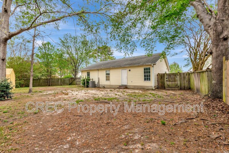 Move-In Ready Cul-de-Sac Ranch with Updated Kitchen & Private Fenced Yard in Devon Forest property image