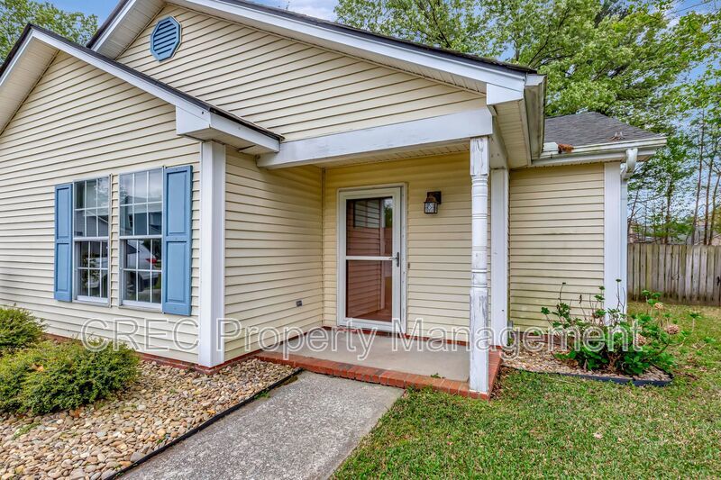 Move-In Ready Cul-de-Sac Ranch with Updated Kitchen & Private Fenced Yard in Devon Forest property image