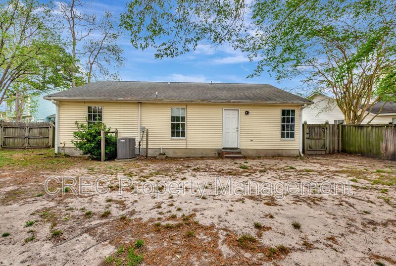Move-In Ready Cul-de-Sac Ranch with Updated Kitchen & Private Fenced Yard in Devon Forest property image