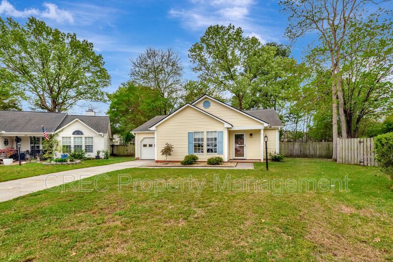Move-In Ready Cul-de-Sac Ranch with Updated Kitchen & Private Fenced Yard in Devon Forest property image