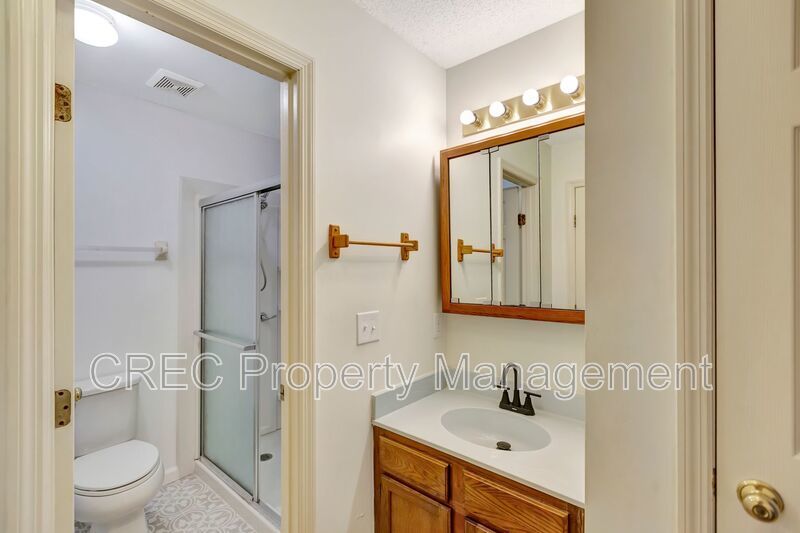 Move-In Ready Cul-de-Sac Ranch with Updated Kitchen & Private Fenced Yard in Devon Forest property image