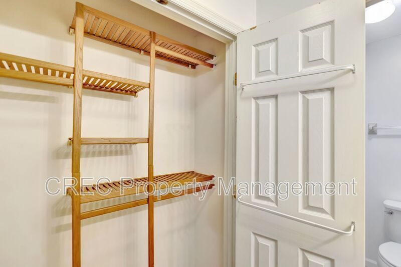 Move-In Ready Cul-de-Sac Ranch with Updated Kitchen & Private Fenced Yard in Devon Forest property image