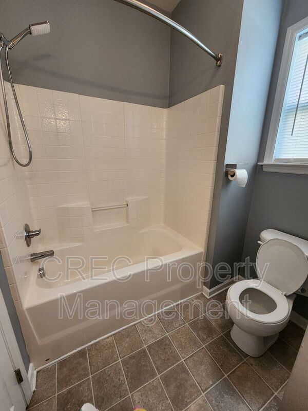 Gorgeous Home in White Gables! property image