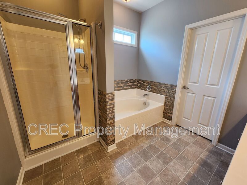 Gorgeous Home in White Gables! property image