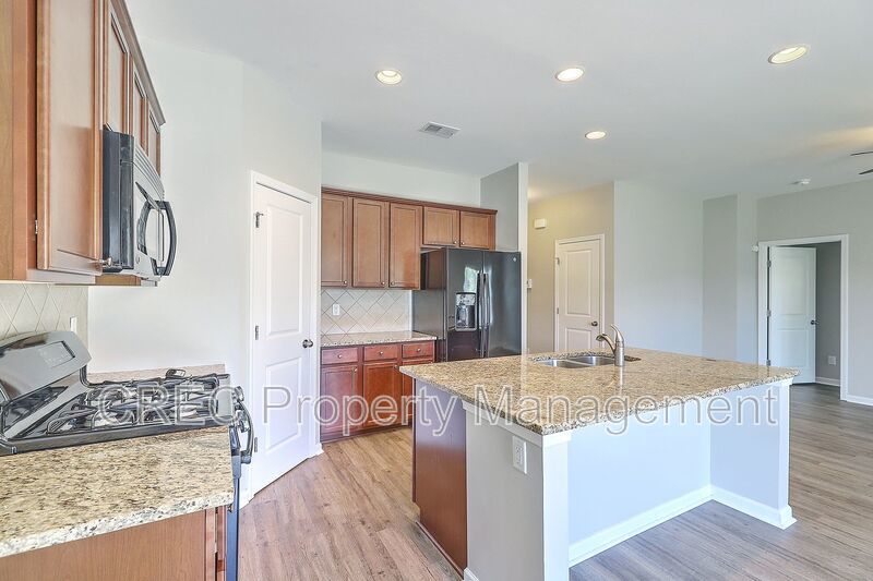 Great single story ranch home and close to everything property image