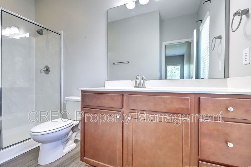 Great single story ranch home and close to everything property image