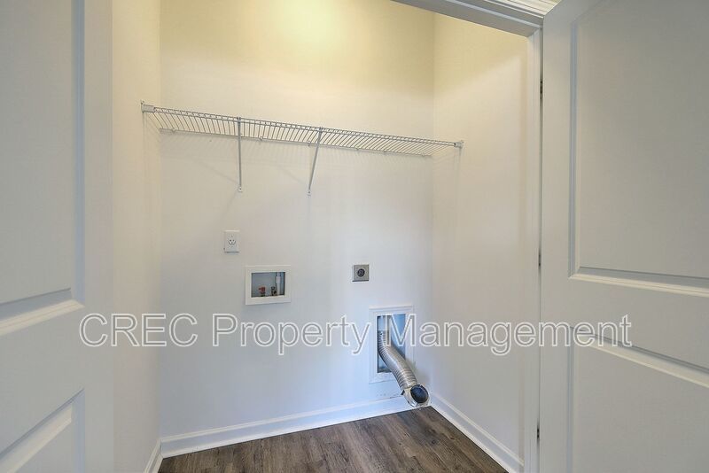 Great single story ranch home and close to everything property image