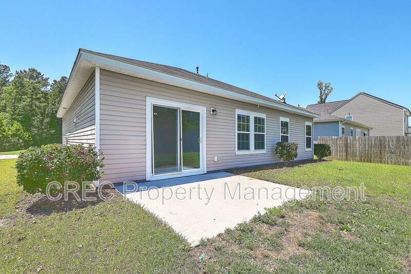 Great single story ranch home and close to everything property image