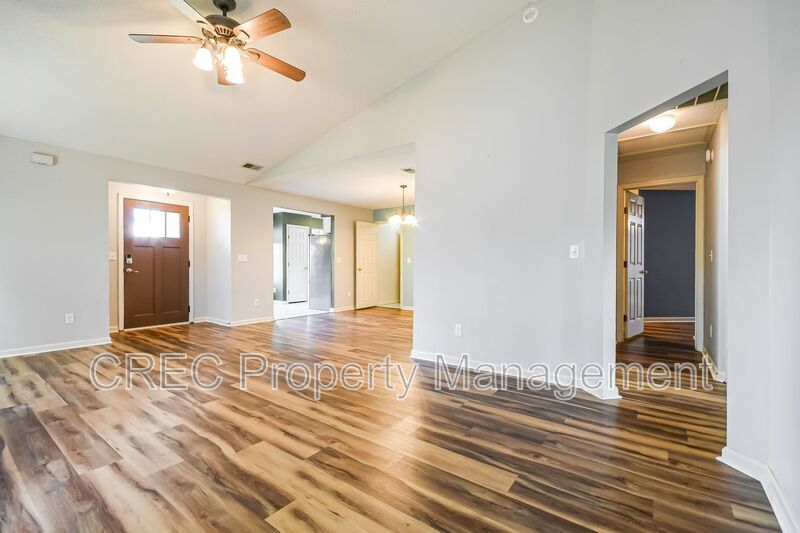 Move-In Ready Cul-de-Sac Ranch with Updated Kitchen & Private Fenced Yard in Devon Forest property image