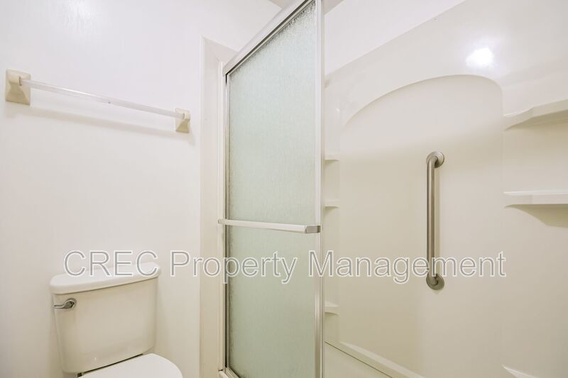 Move-In Ready Cul-de-Sac Ranch with Updated Kitchen & Private Fenced Yard in Devon Forest property image