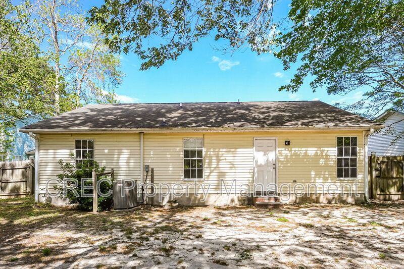 Move-In Ready Cul-de-Sac Ranch with Updated Kitchen & Private Fenced Yard in Devon Forest property image