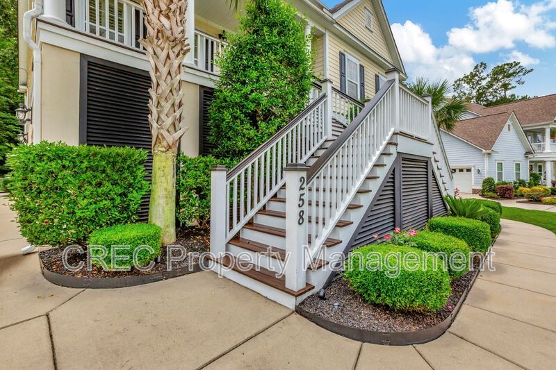 Elevated Home in The Club at Legends Oaks Plantation property image