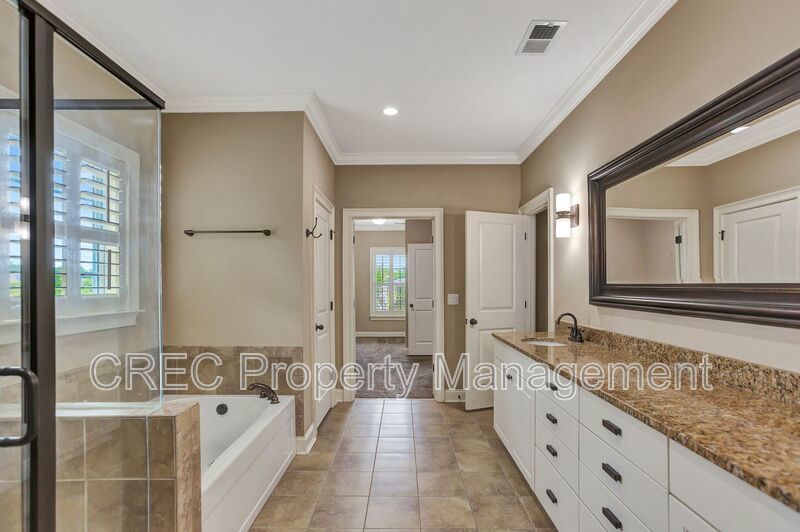 Elevated Home in The Club at Legends Oaks Plantation property image