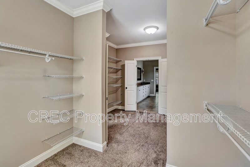 Elevated Home in The Club at Legends Oaks Plantation property image