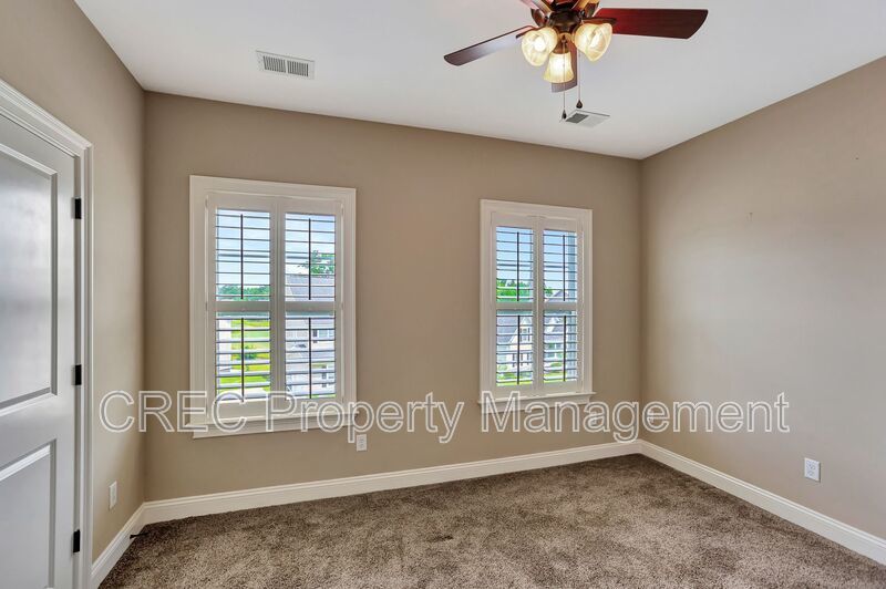 Elevated Home in The Club at Legends Oaks Plantation property image