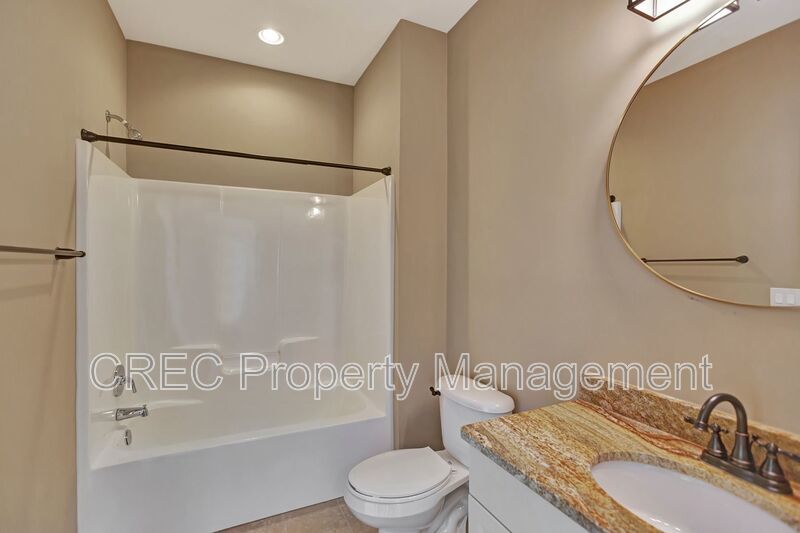 Elevated Home in The Club at Legends Oaks Plantation property image