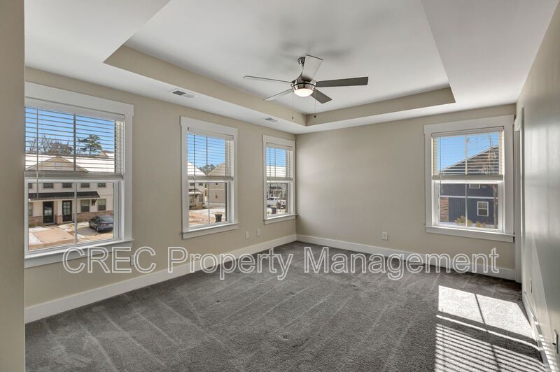 Beautiful End Unit In The Park at Rivers Edge! property image