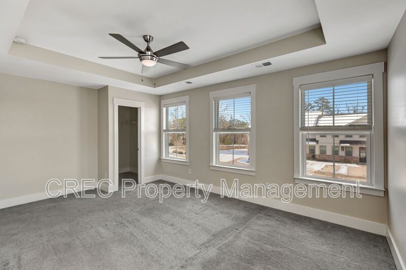 Beautiful End Unit In The Park at Rivers Edge! property image