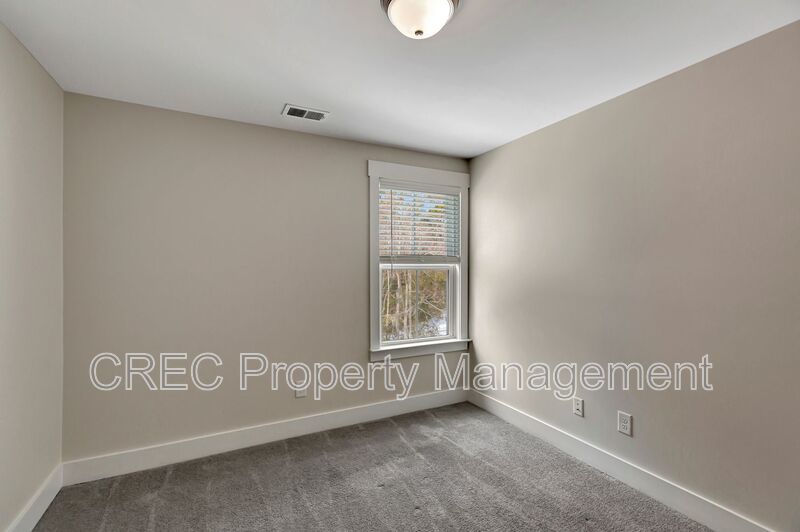 Beautiful End Unit In The Park at Rivers Edge! property image