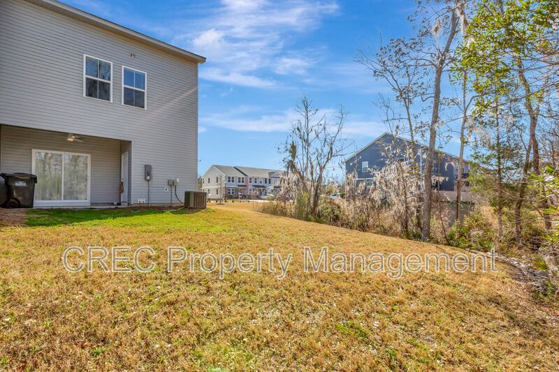 Beautiful End Unit In The Park at Rivers Edge! property image