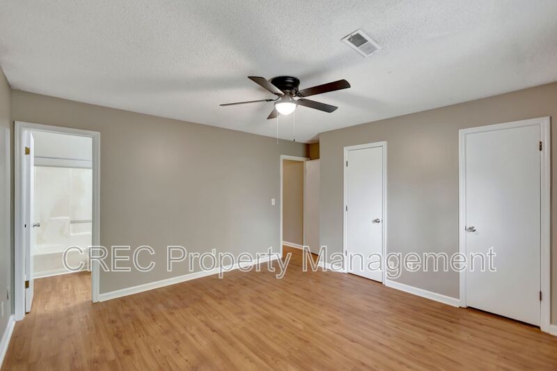 MOVE IN SPECIAL! Two Bedroom Pet-Friendly Unit in Gadsden Acres! property image