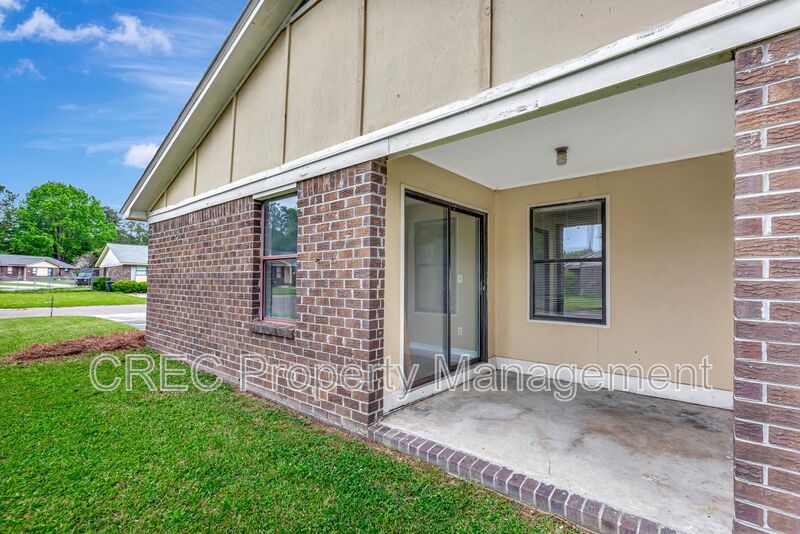 MOVE IN SPECIAL! Two Bedroom Pet-Friendly Unit in Gadsden Acres! property image