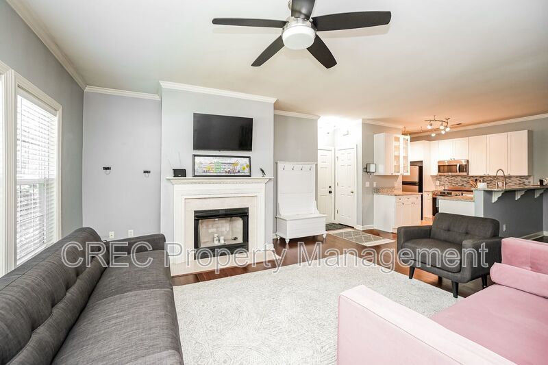 Move-In Ready & Fully Furnished Chic Condo in Grove Park at Grand Oaks property image