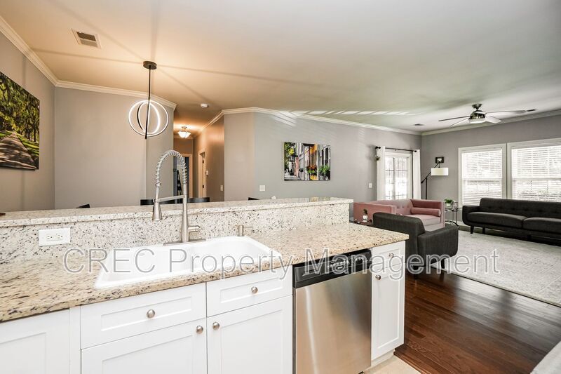 Move-In Ready & Fully Furnished Chic Condo in Grove Park at Grand Oaks property image