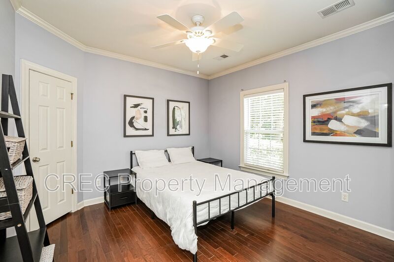 Move-In Ready & Fully Furnished Chic Condo in Grove Park at Grand Oaks property image