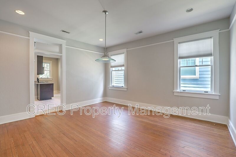 Charleston Brick Bungalow! property image