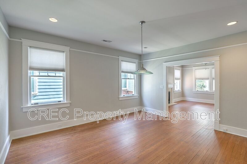 Charleston Brick Bungalow! property image
