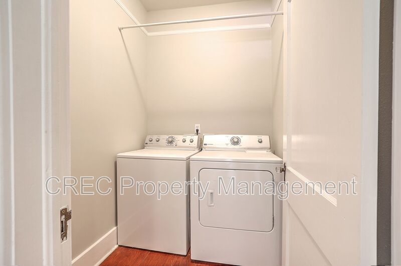 Charleston Brick Bungalow! property image