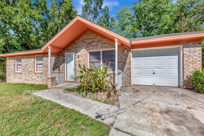 Lovely Ladson Brick Ranch! property image