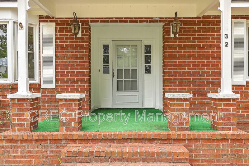 Perfect Mount Pleasant Location! property image