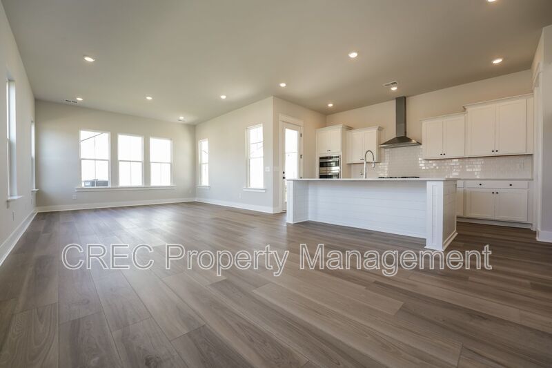1205 Carnes Crossing property image