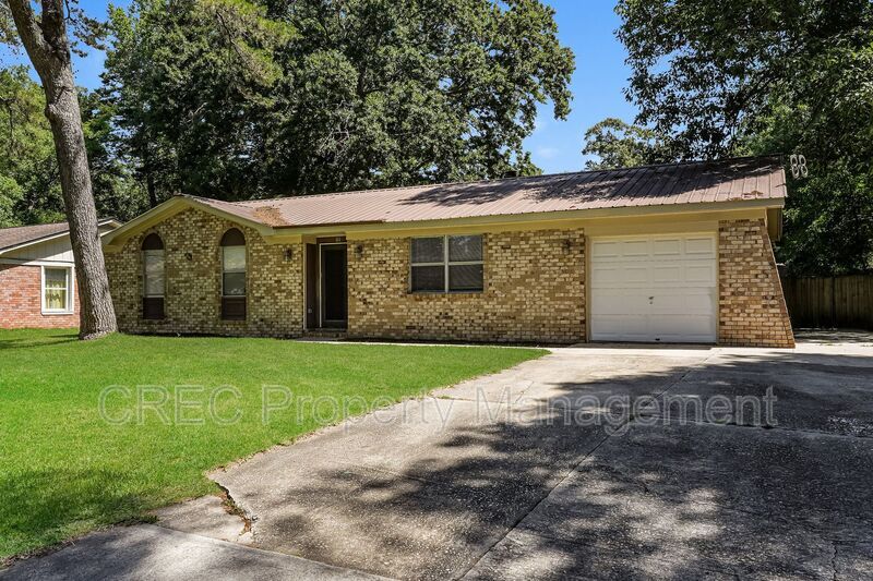 111 Finch St property image